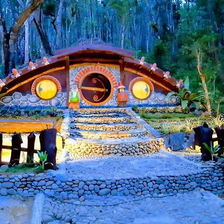 Seribu Batu Songgo Langit Resort & Camp Bantul Eksteriør bilde