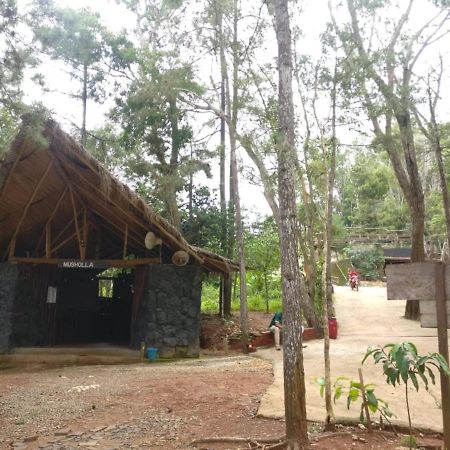 Seribu Batu Songgo Langit Resort & Camp Bantul Eksteriør bilde
