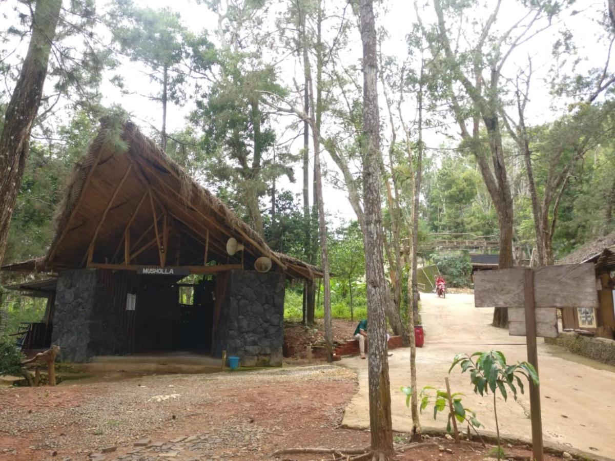 Seribu Batu Songgo Langit Resort & Camp Bantul Eksteriør bilde