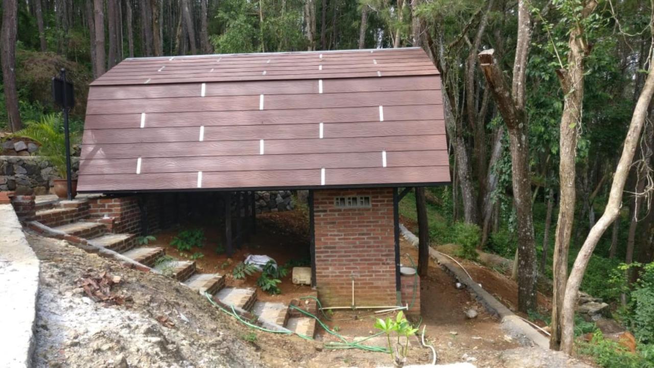 Seribu Batu Songgo Langit Resort & Camp Bantul Eksteriør bilde