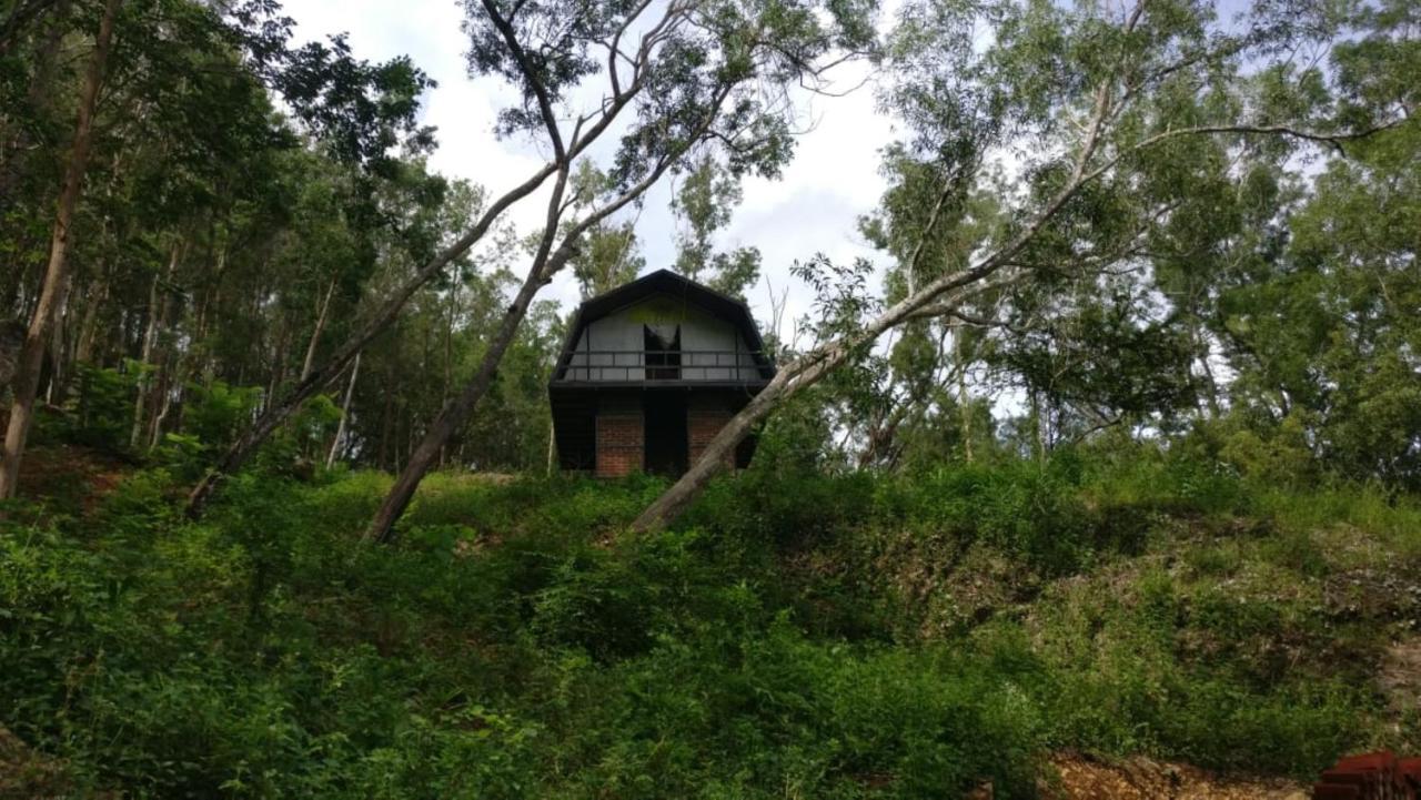 Seribu Batu Songgo Langit Resort & Camp Bantul Eksteriør bilde