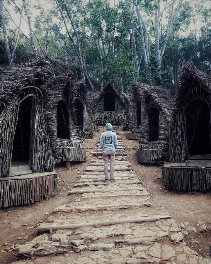 Seribu Batu Songgo Langit Resort & Camp Bantul Eksteriør bilde