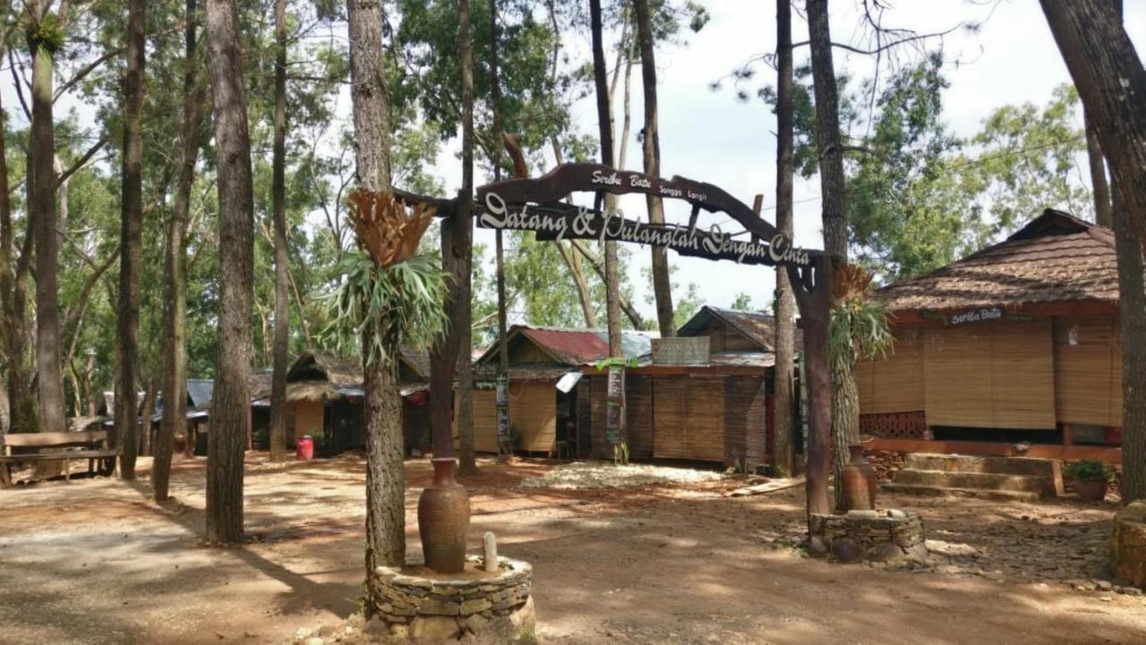 Seribu Batu Songgo Langit Resort & Camp Bantul Eksteriør bilde