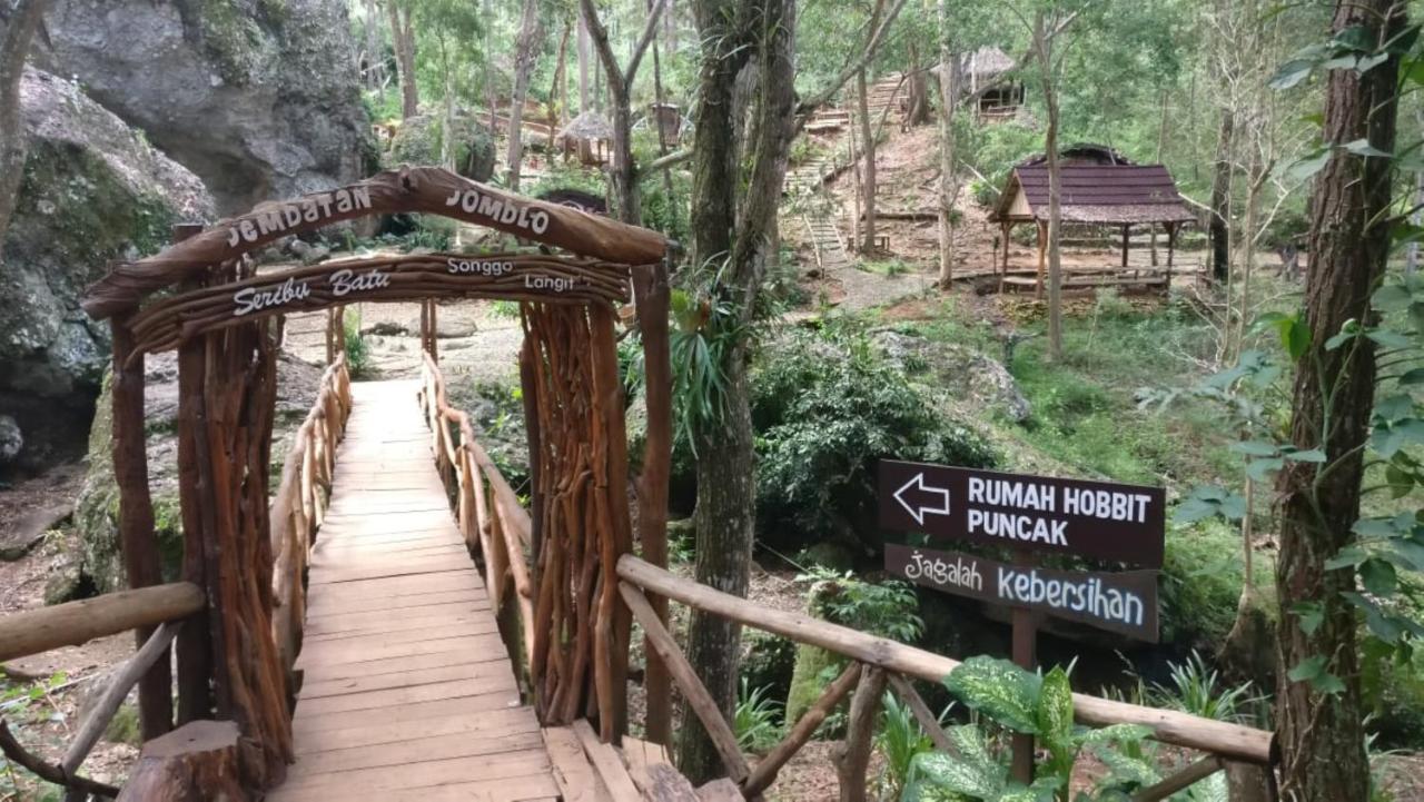 Seribu Batu Songgo Langit Resort & Camp Bantul Eksteriør bilde