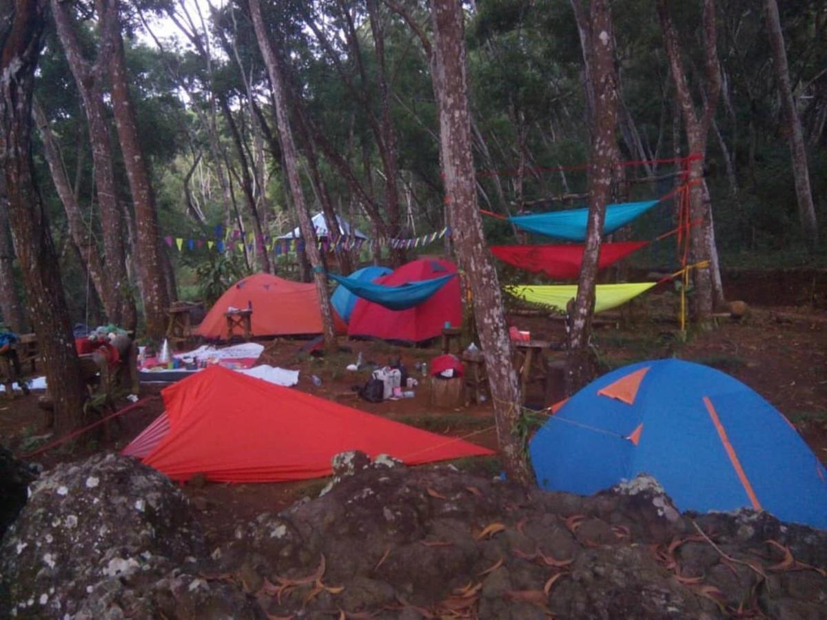 Seribu Batu Songgo Langit Resort & Camp Bantul Eksteriør bilde